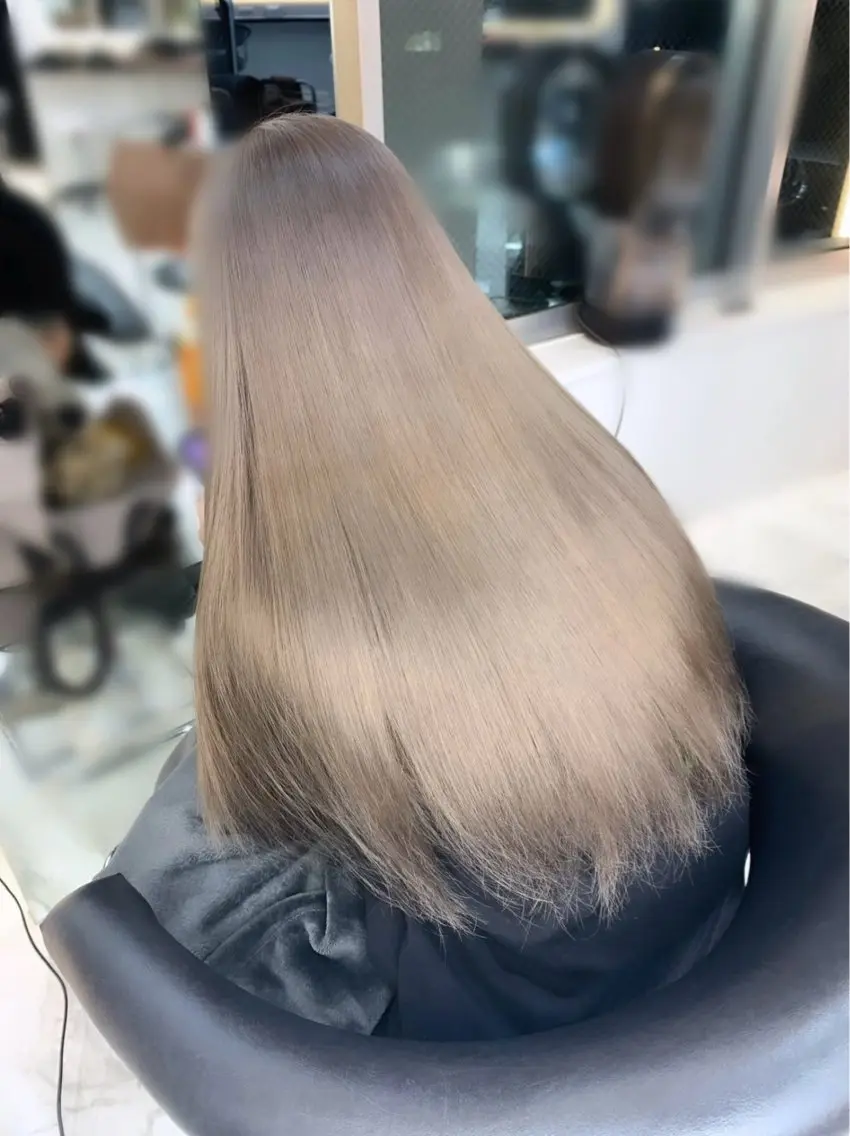 ロング カラー ヘアカラー トリートメント 銀座🪽⋆.* MIKIのヘアスタイル