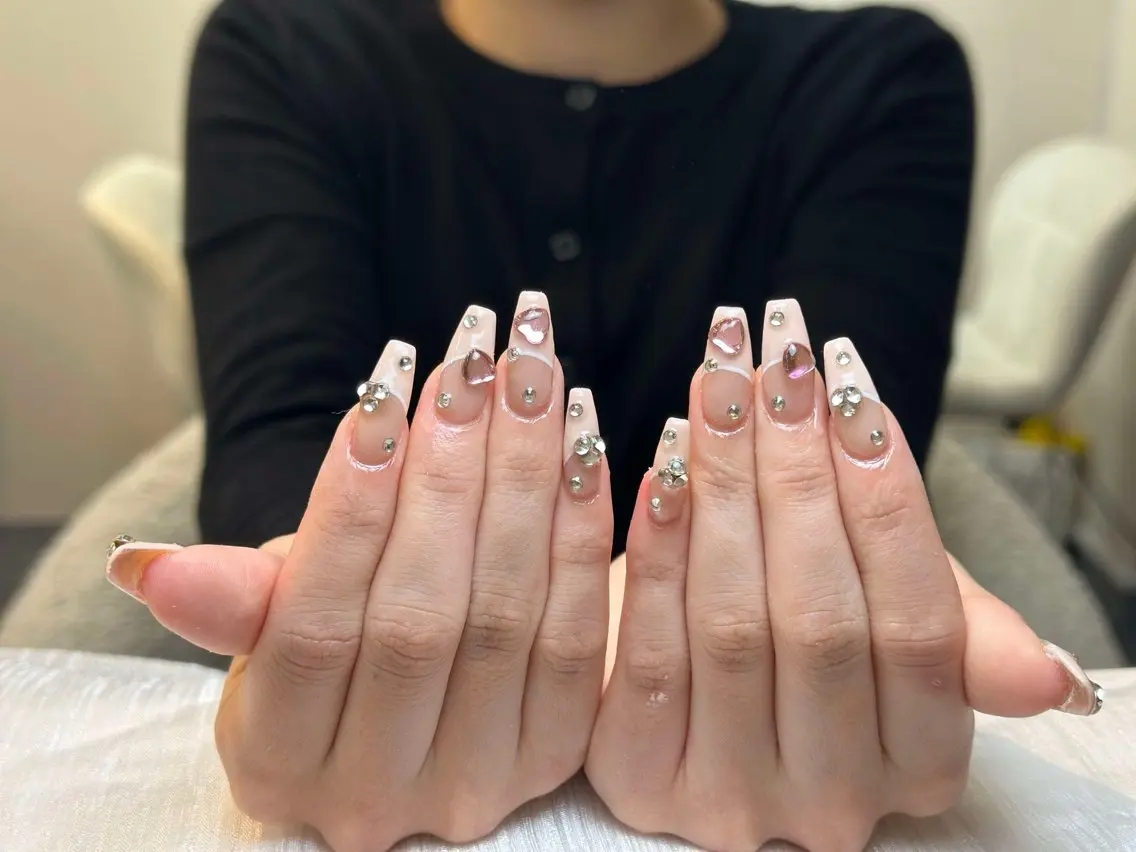 ネイル グラデーション キラキラネイル ワンカラーネイル 冬ネイル Jenn Nail Salonのネイルデザイン