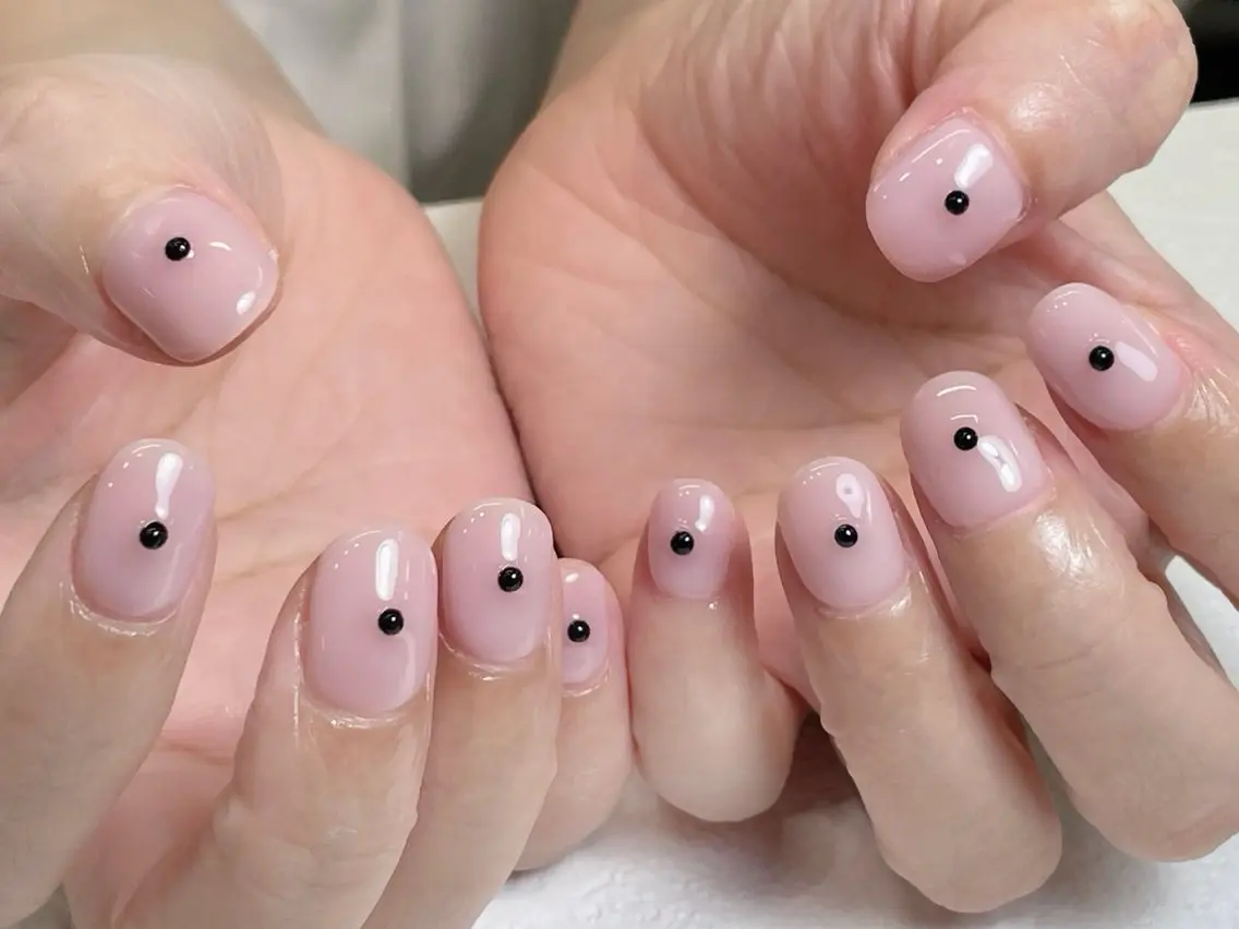 ネイル ボルドー ブラウン チークネイル 長さ出し ジェルネイル 中野駅から2分 MEO NAILのネイルデザイン