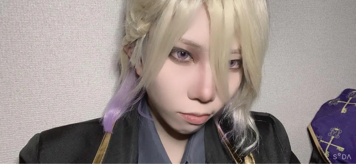 ミディアム カラー アニメ髪・ウルフ🦇 樋口莉夏のヘアスタイル