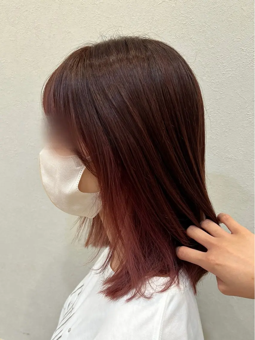 カラー インナーカラー ピンクカラー カット ヘアカラー トリートメント 山口 玖瑠美のヘアスタイル