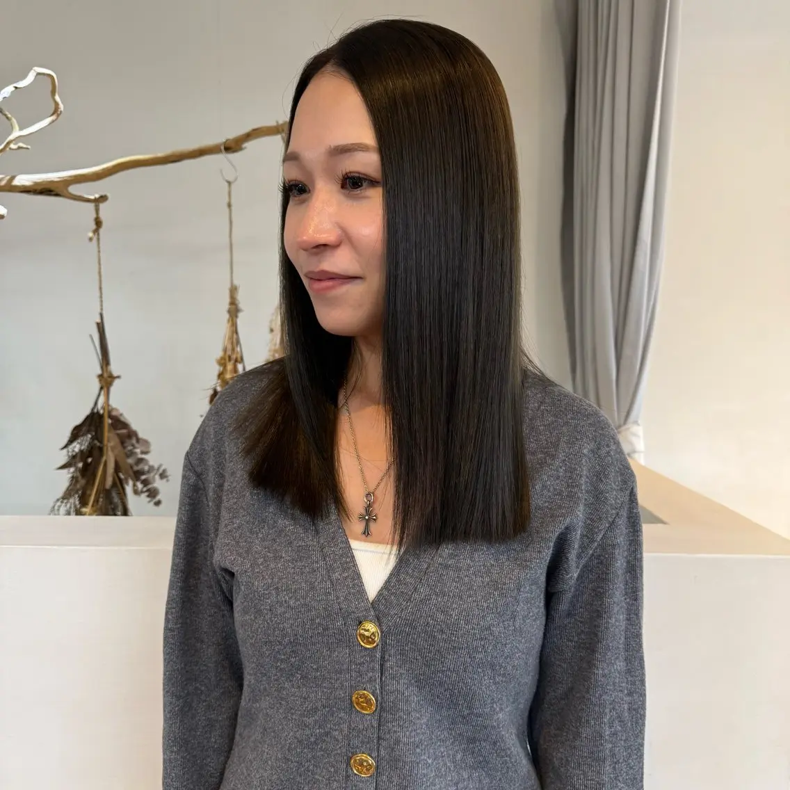 セミロング カラー MIKOTO 【block*】のヘアスタイル