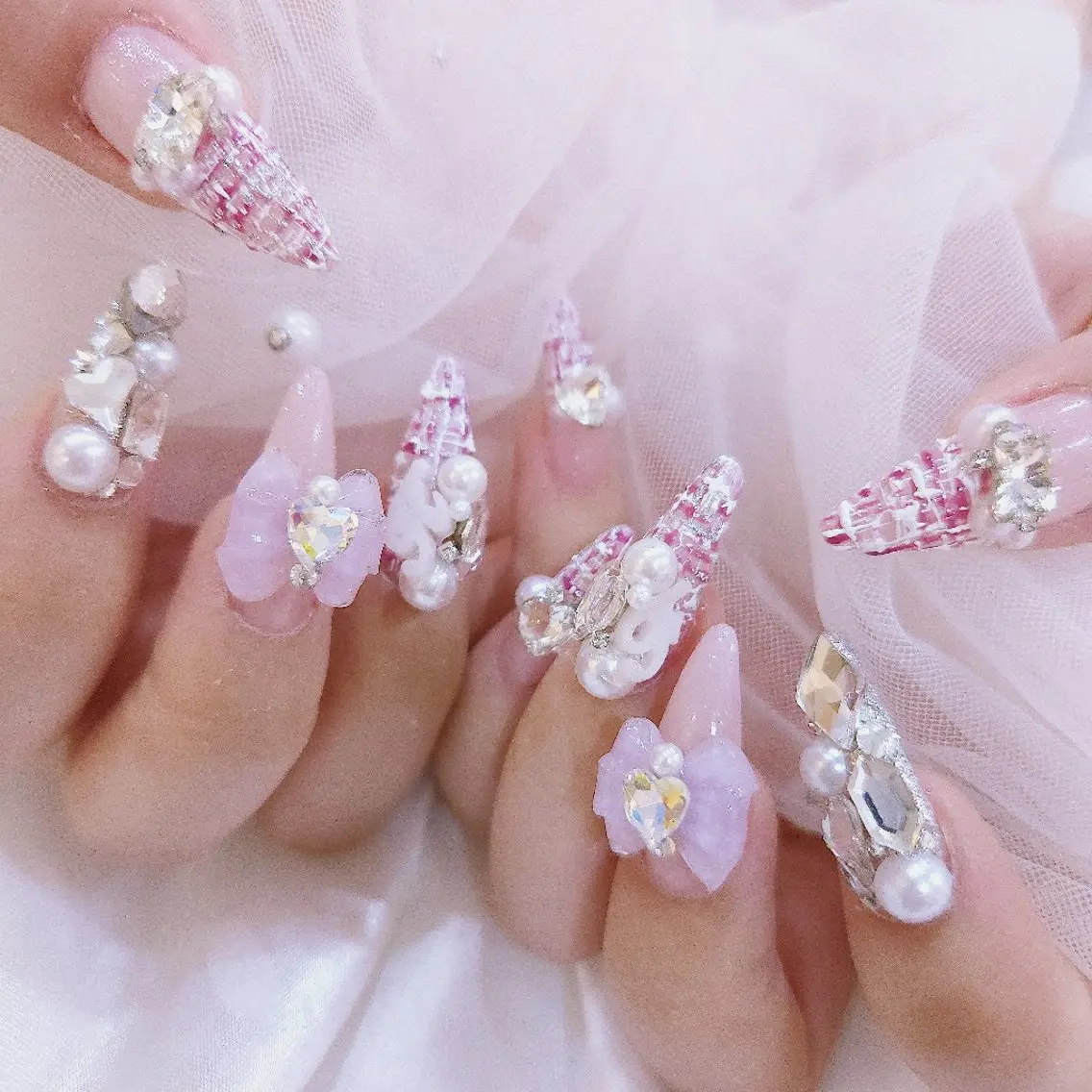 ネイル 梅田🦄中崎町🩵 u n o 0 1のネイルデザイン