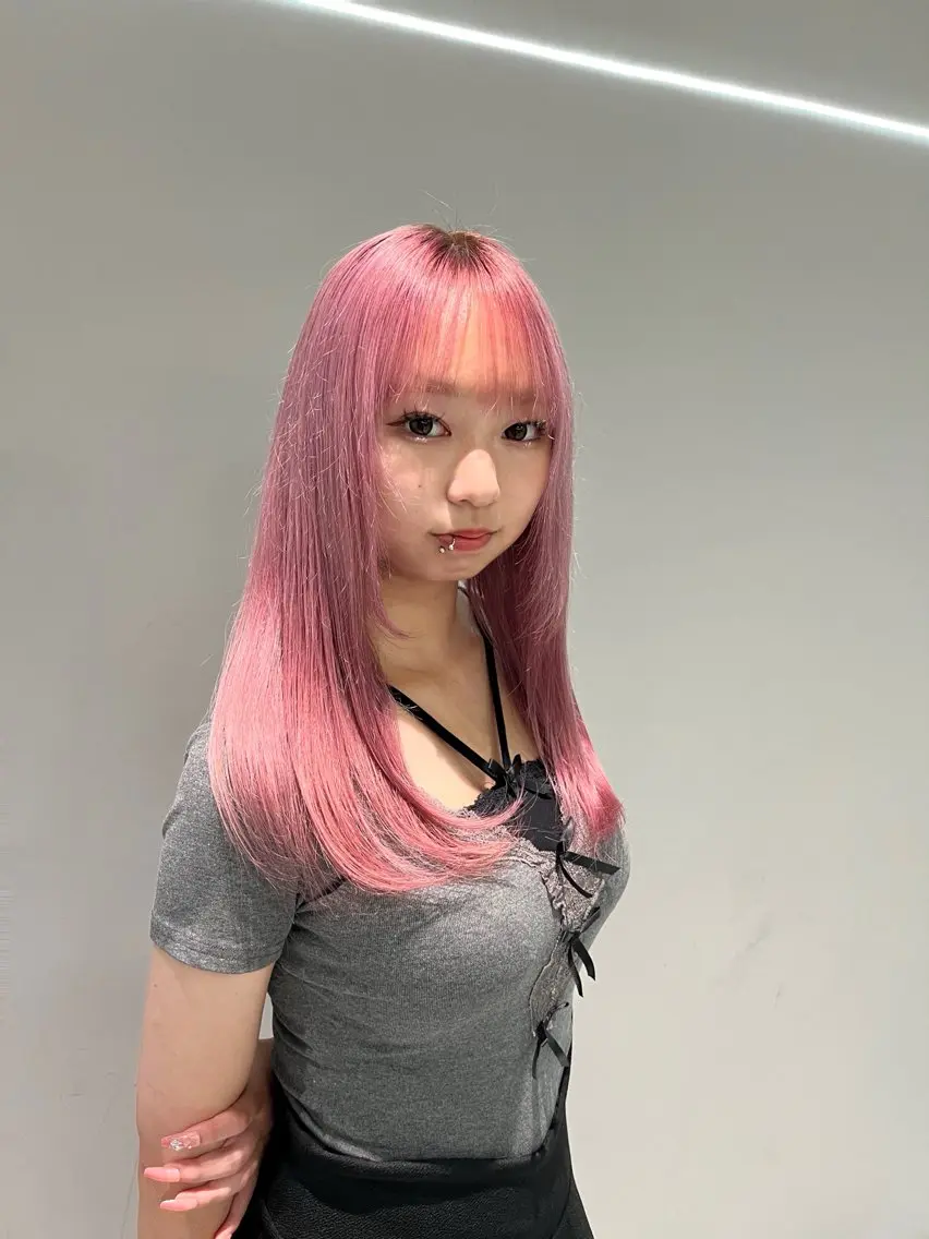 カラー ピンクカラー GEM/ hinanaのヘアスタイル