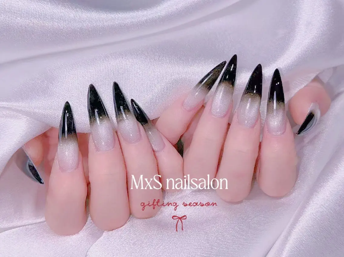 ネイル ジェルネイル 韓国ネイル マグネットネイル パラジェル ワンホンネイル ハンドネイル MxS リィリィのネイルデザイン