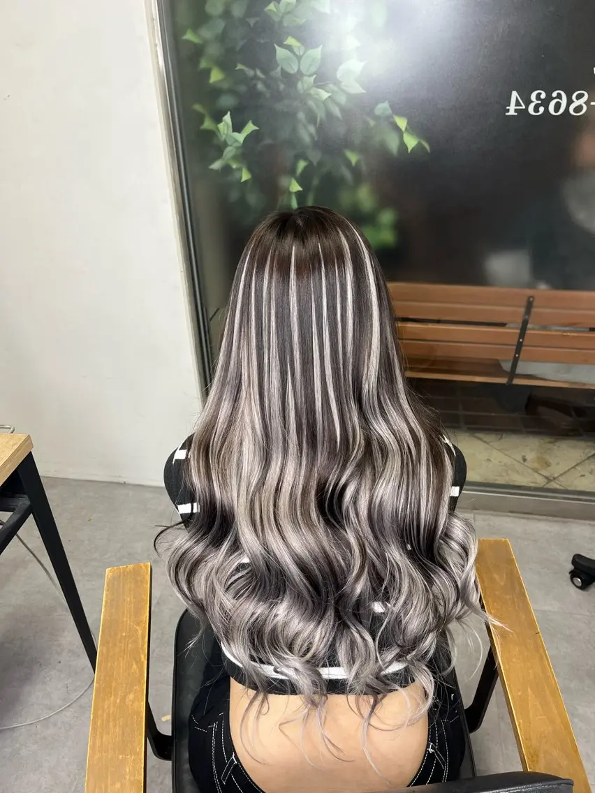 ロング 丹波 月愛のヘアスタイル