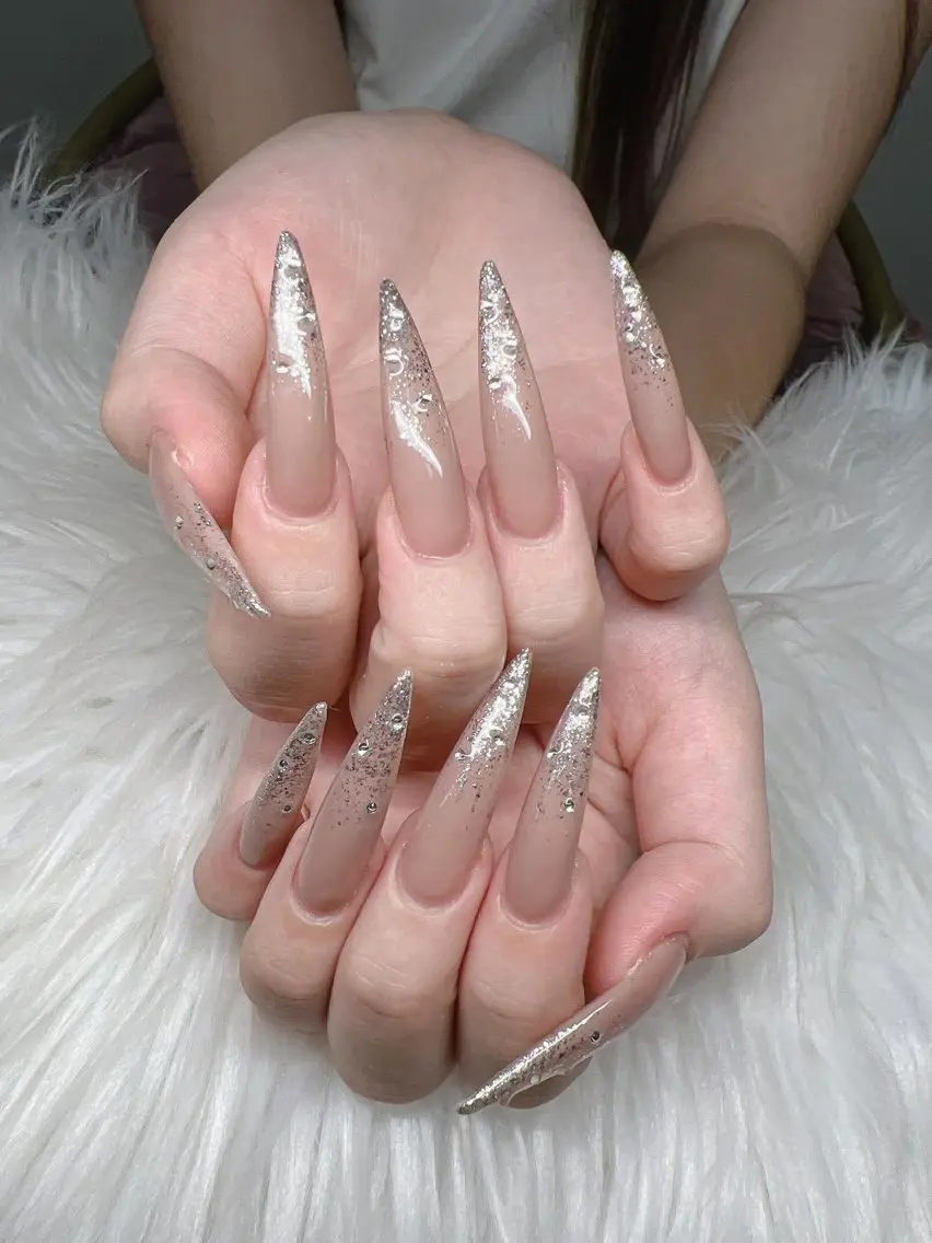 ネイル Lee Nailsのネイルデザイン