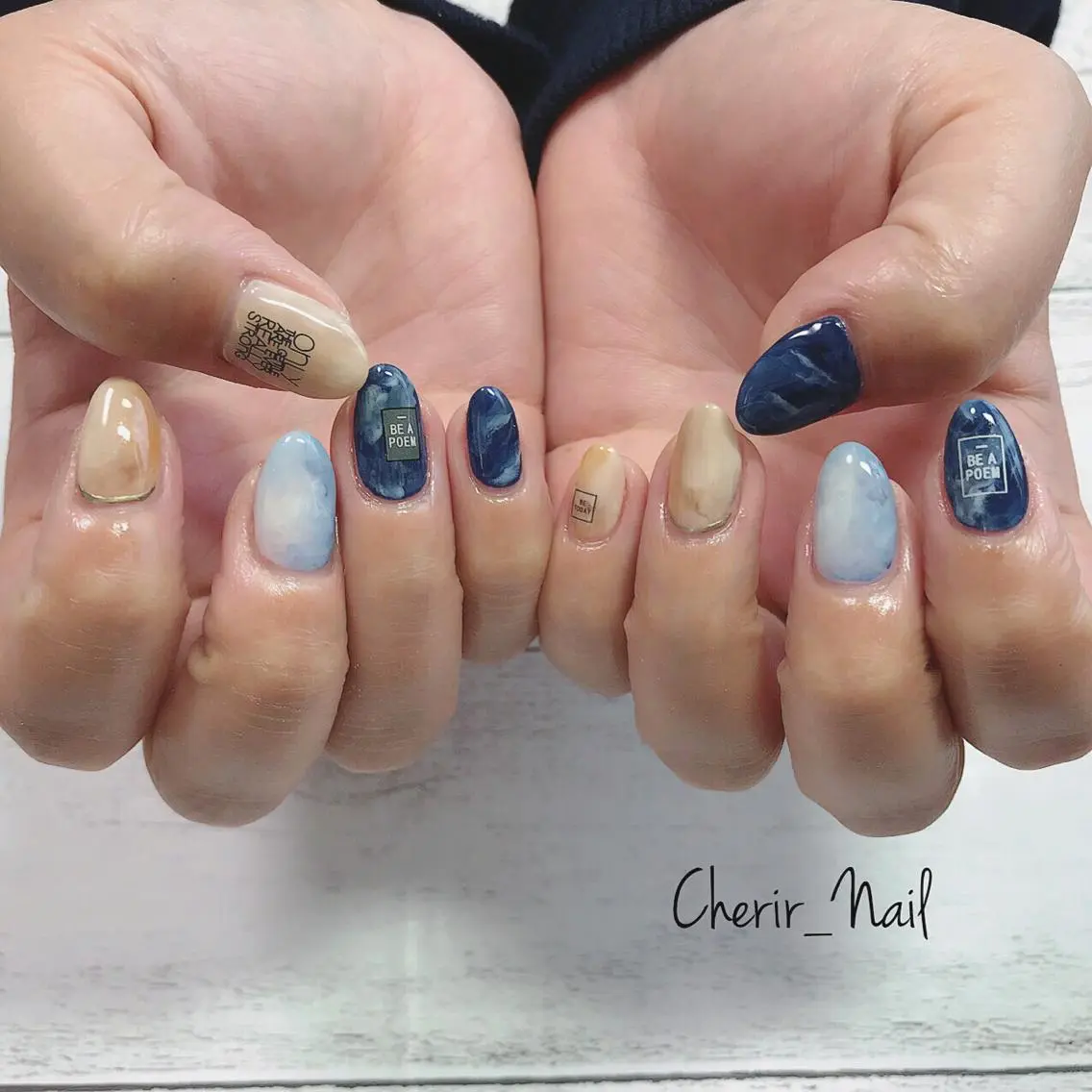 ネイル カジュアル 大理石ネイル(マーブル) ネイビー ニュアンスネイル ハンドネイル Cherirnail kaoriのネイルデザイン