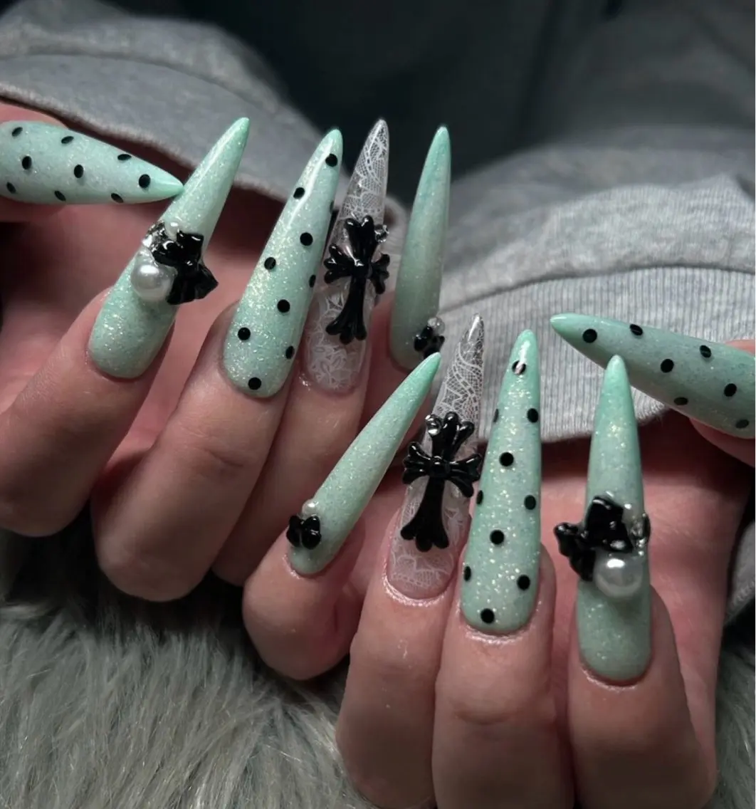 ネイル チークネイル 長さ出し フラッシュネイル フレンチネイル グラデーション ハンドネイル Lenie Nail Salonのネイルデザイン