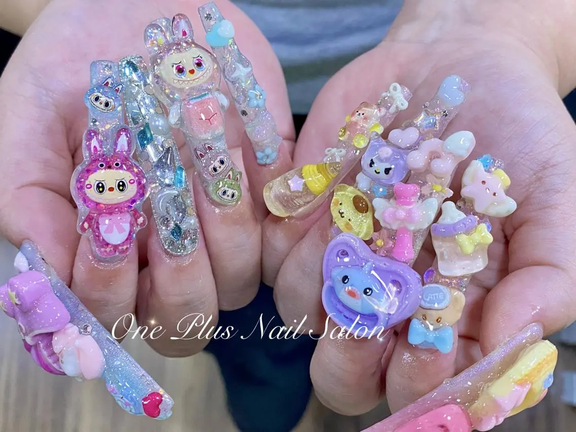 ネイル ロングネイル スーパーロングネイル One Plus Nail Salonのネイルデザイン