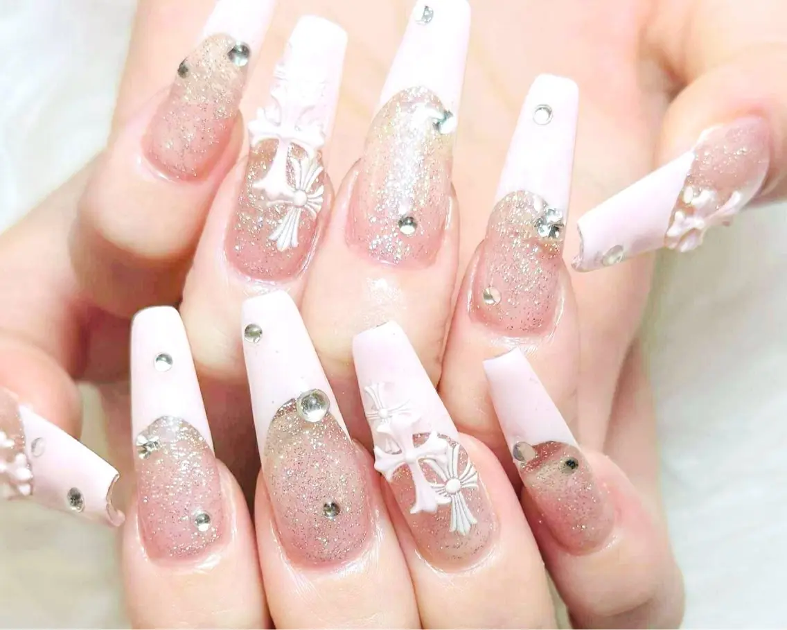 ネイル チークネイル 長さ出し フラッシュネイル フレンチネイル グラデーション ハンドネイル AN NAIL SALONのネイルデザイン