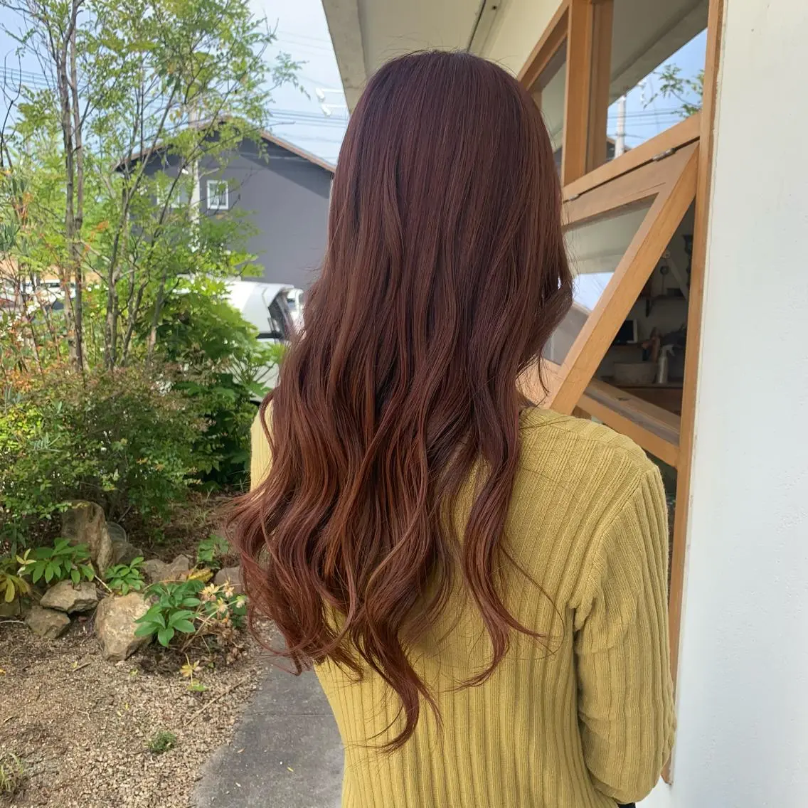 ロング カラー ブラウンカラー ピンクカラー ピンクブラウン 山本 知佳のヘアスタイル