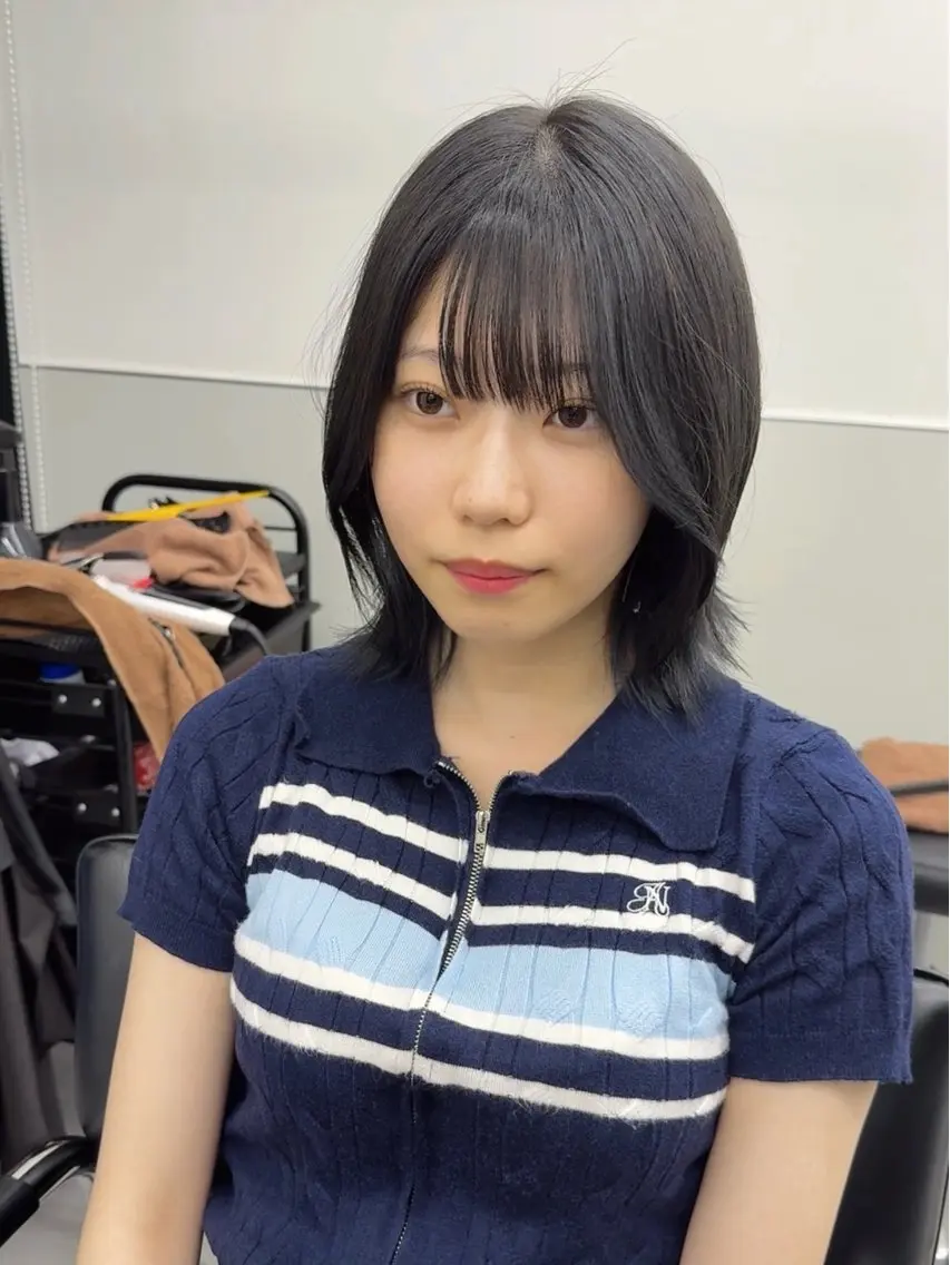 ミディアム カラー ボブレイヤー 黒髪 ブルーカラー ブルーブラック ボブ カット ヘアカラー トリートメント 韓国ヘア🇰🇷 スズキのヘアスタイル