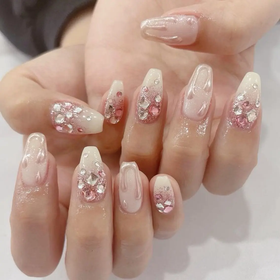ネイル Lee Nailsのネイルデザイン