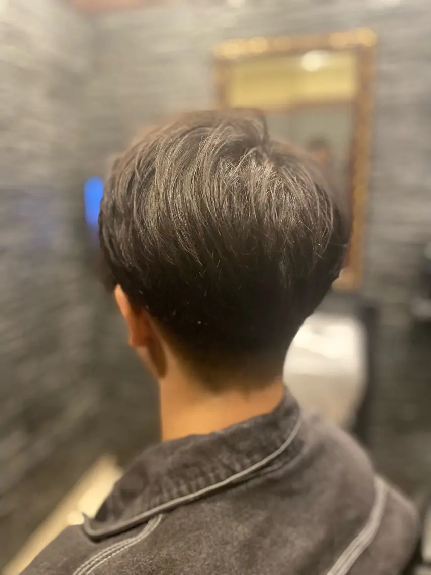 ミディアム 齋藤 梅太郎のヘアスタイル