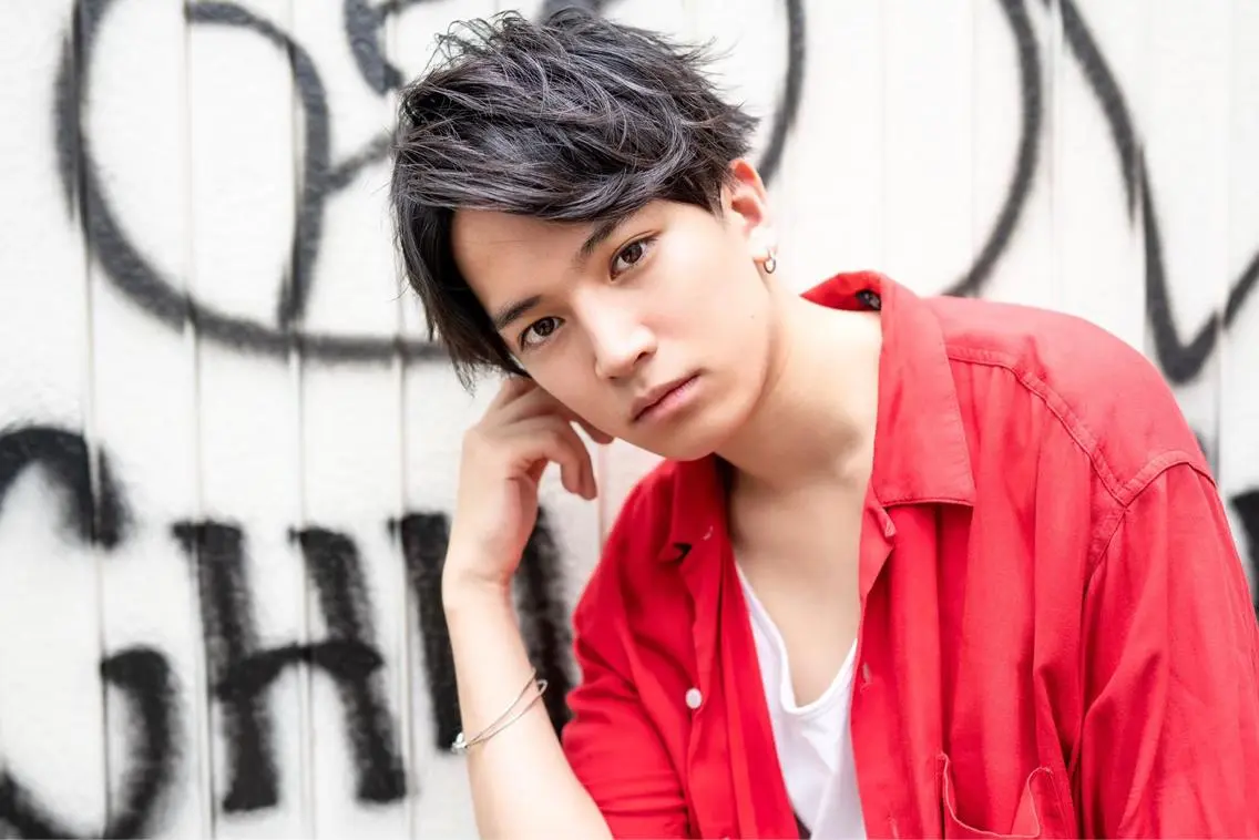 ショート カラー メンズ センターパート マッシュ 黒髪 ブルーカラー ブルーブラック カット 💈圧倒的メンズ特化 DAITO💈のヘアスタイル