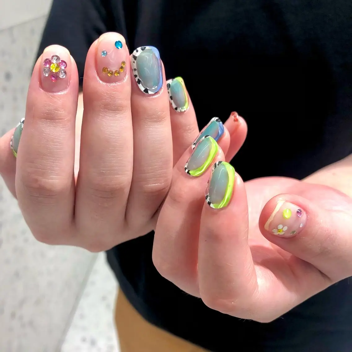ネイル ハンドネイル 🧁🥕 asukaのネイルデザイン