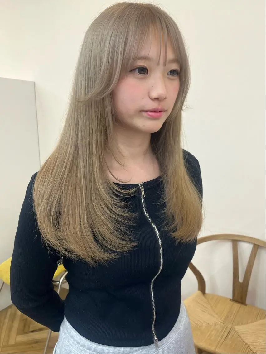 カット+ケアブリーチカラー+トリートメント🎶【long・medium限定】の写真