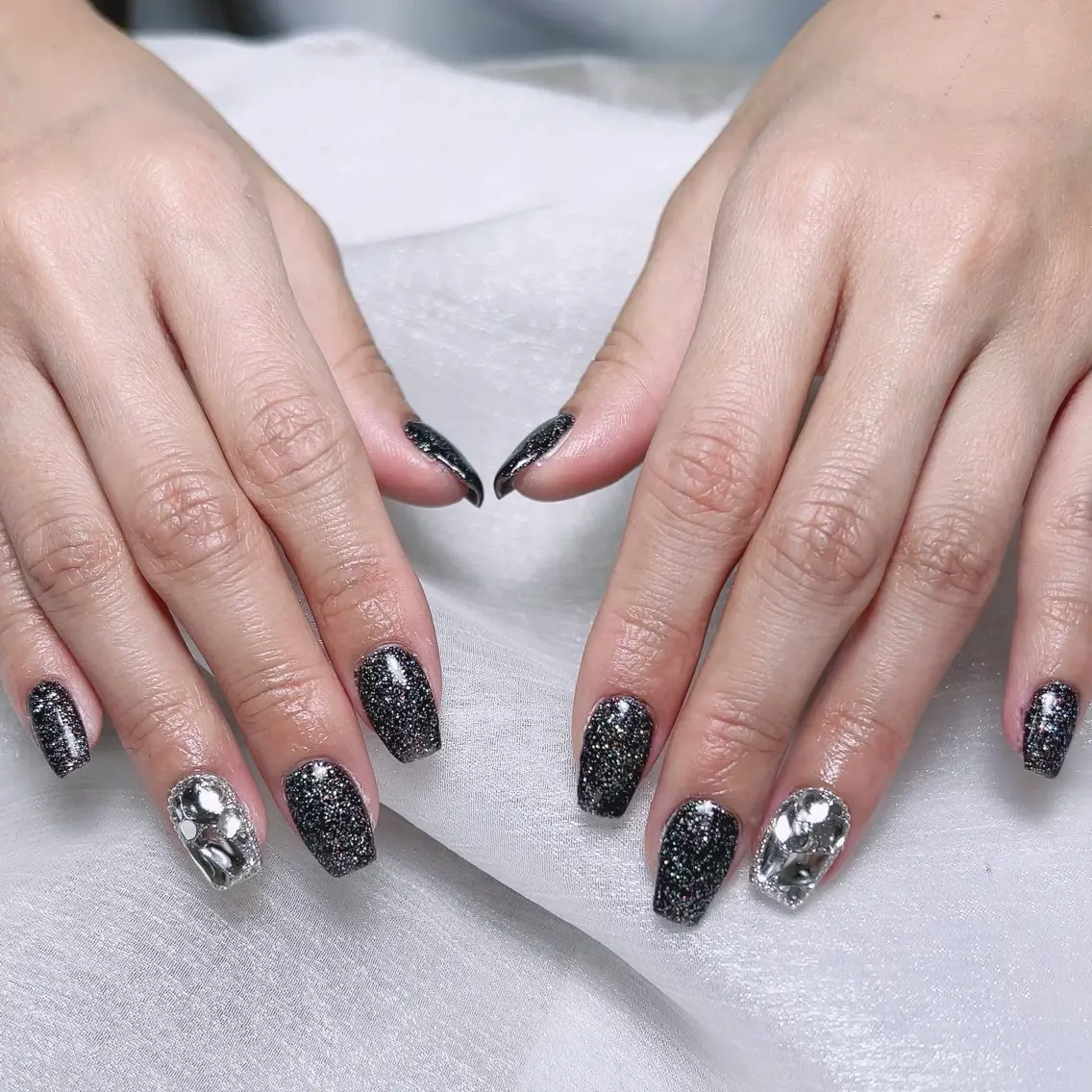 メンズ ネイル メンズ韓国風 アートネイル オーロラネイル ガーリー キラキラネイル ハンドネイル Nail salon 木にいるのネイルデザイン