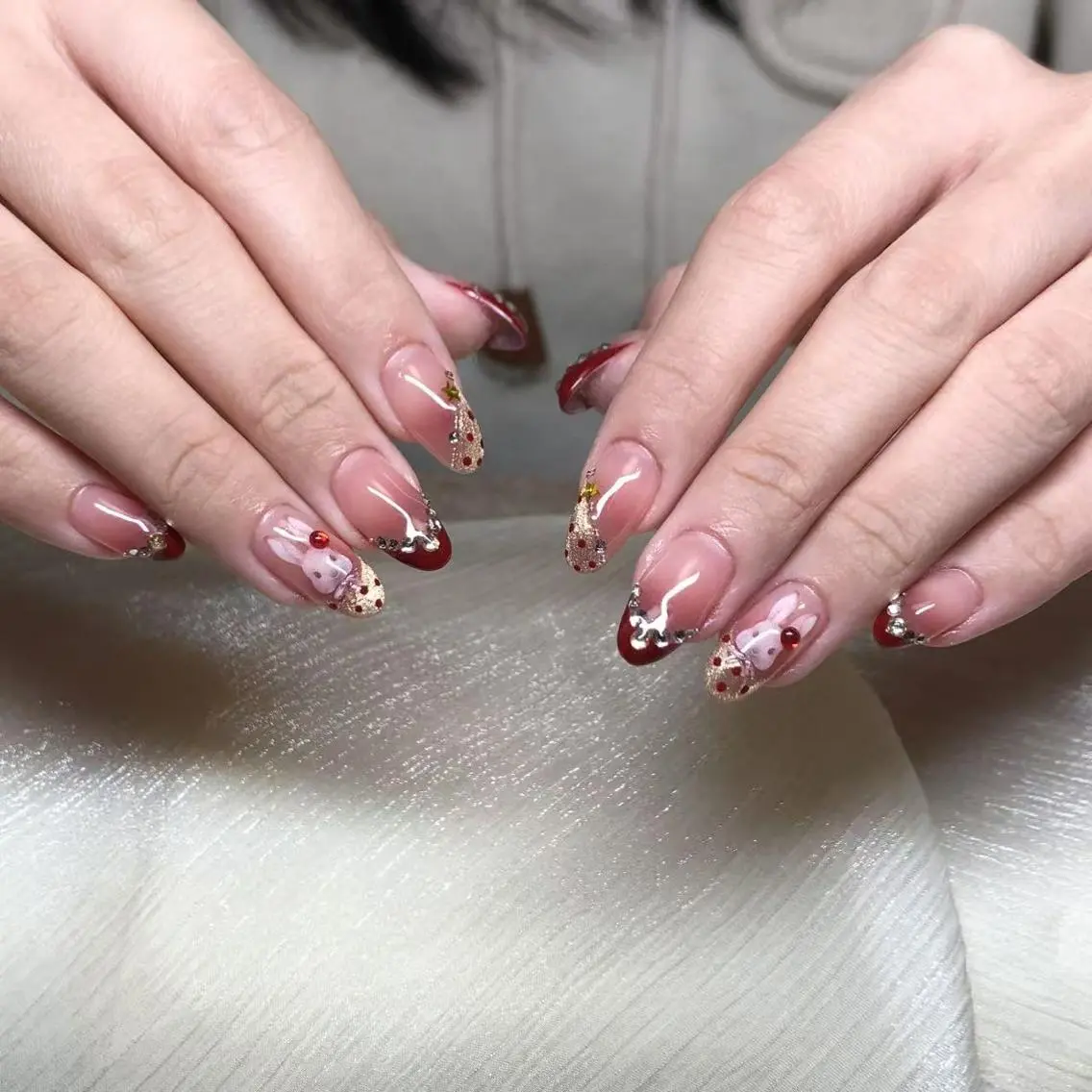ネイル オーロラネイル チークネイル 長さ出し フットネイル フレンチネイル Kana🌻マツエク &Nailサロン💛のネイルデザイン
