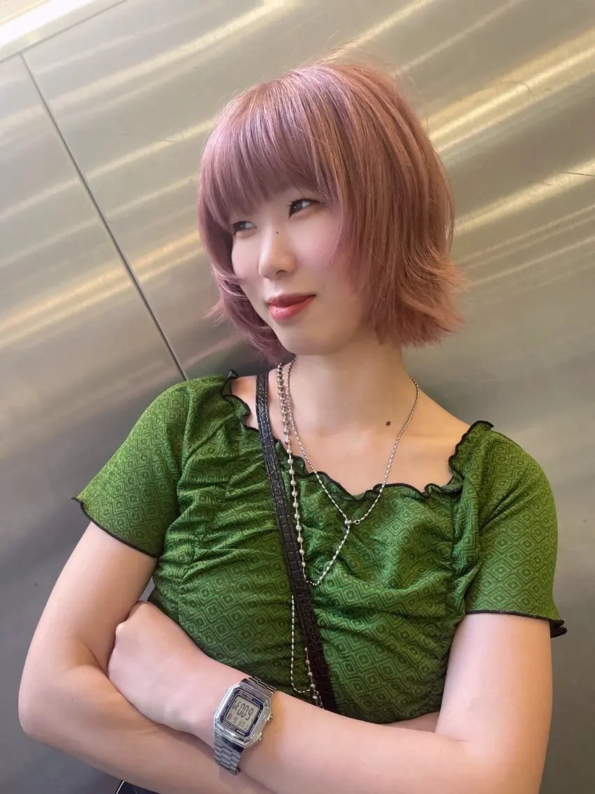 ミディアム AIRI layer cut hairのヘアスタイル