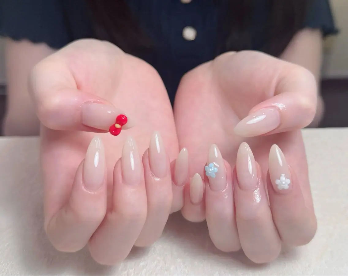 ネイル アートネイル 長さ出し フレンチネイル ジェルネイル ガーリー ハンドネイル 中野駅から2分 MEO NAILのネイルデザイン