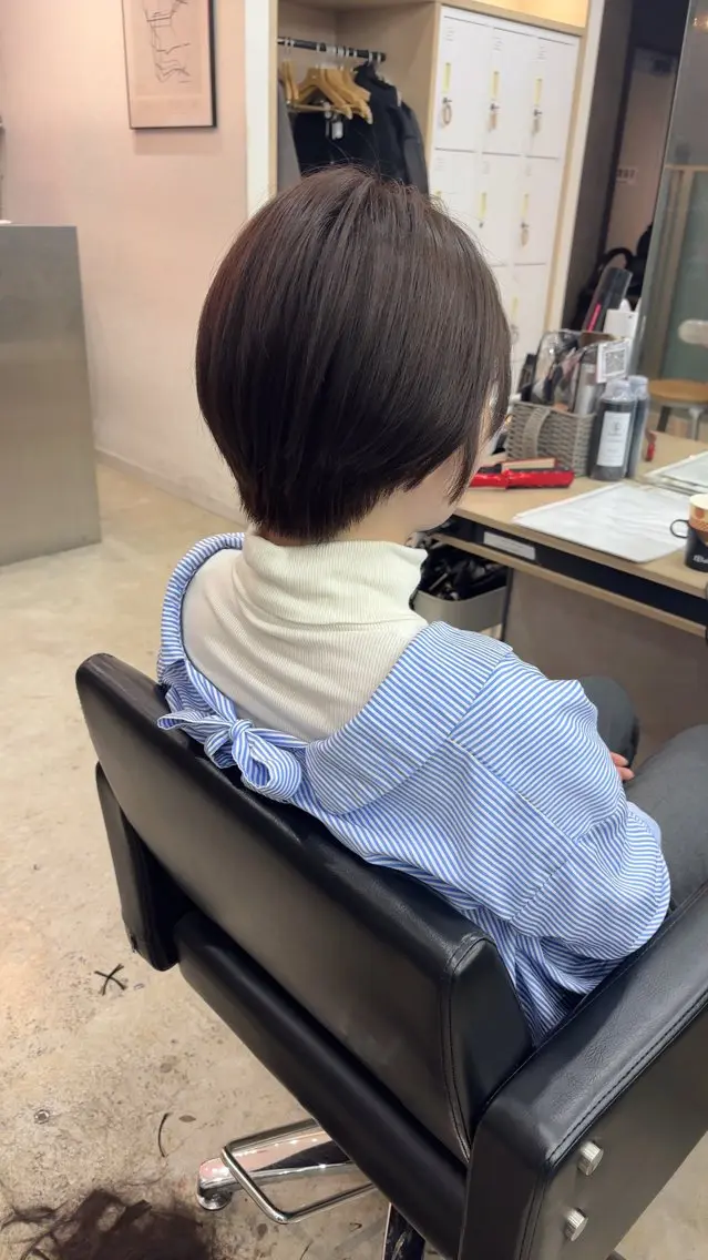 ショート カラー ハンサムショート ショートヘア カット ヘアカラー トリートメント 🪽髪質改善矯正 🤍MIU🤍のヘアスタイル