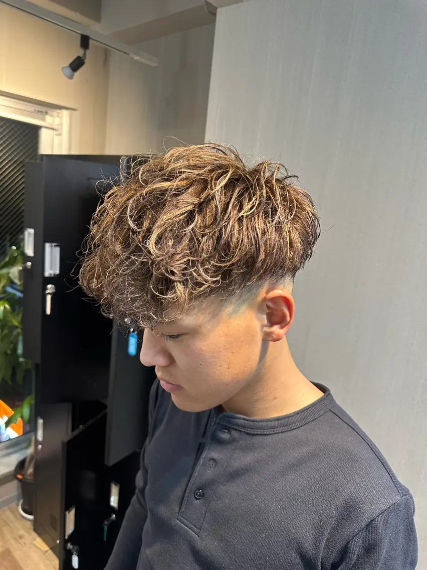 カラー パーマ メンズ 大宮/海外風パーマ 🇺🇸隼也🇪🇸のヘアスタイル