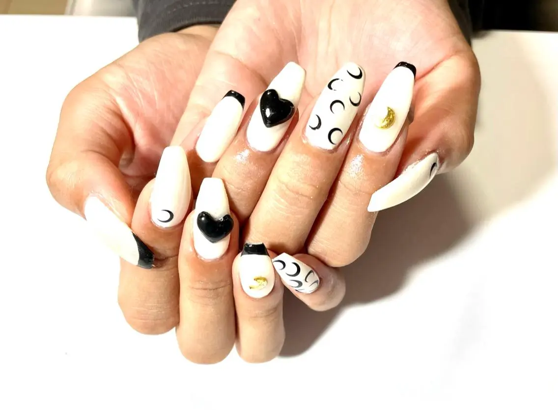 ネイル ハンドネイル 🌙🫧CHARME (RUKA)🦋🫧のネイルデザイン