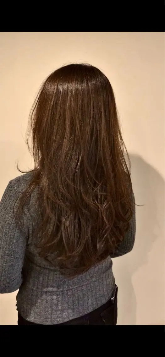 ロング 伊藤 鳳雅のヘアスタイル