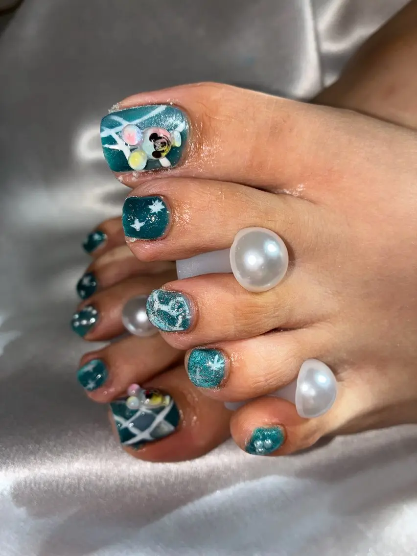 ショート フットネイル YOKOSUKA NAILS💅✨のネイルデザイン
