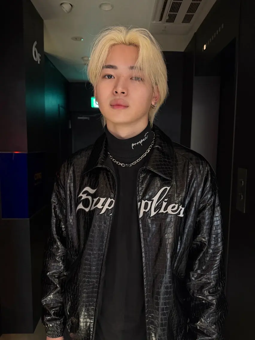 カラー カット無料酒井 竜也のヘアスタイル