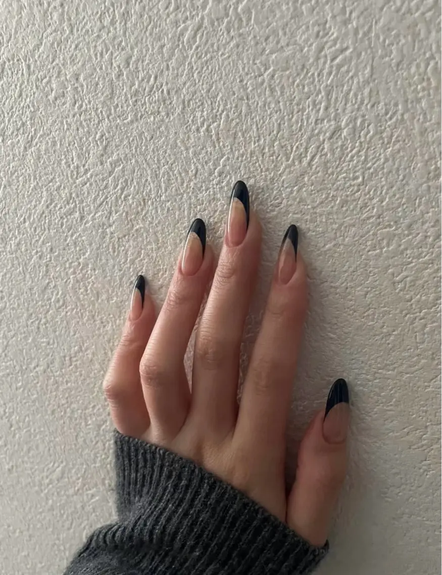 ネイル アートネイル オーロラネイル チークネイル フレンチネイル ガラスフレンチ 🎀YooLi Nail salonのネイルデザイン