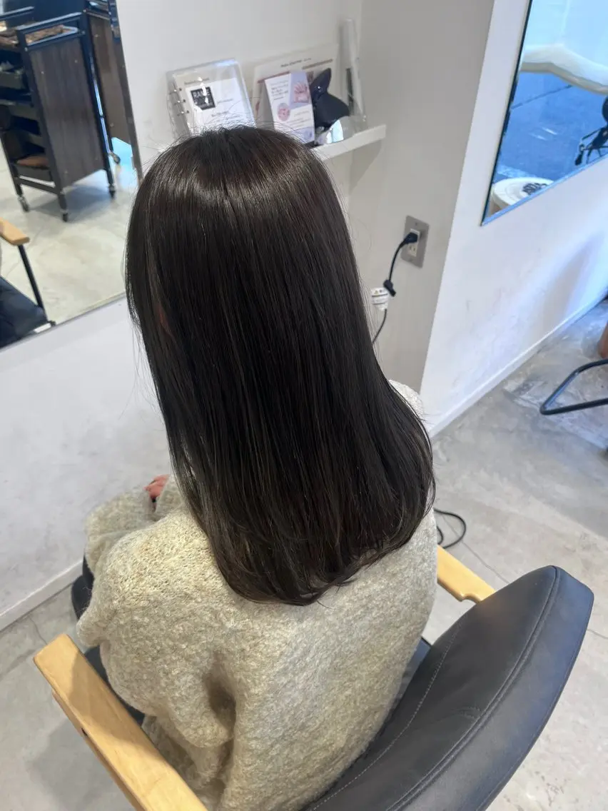 セミロング ヘアカラー Moe .⋆𝜗𝜚のヘアスタイル