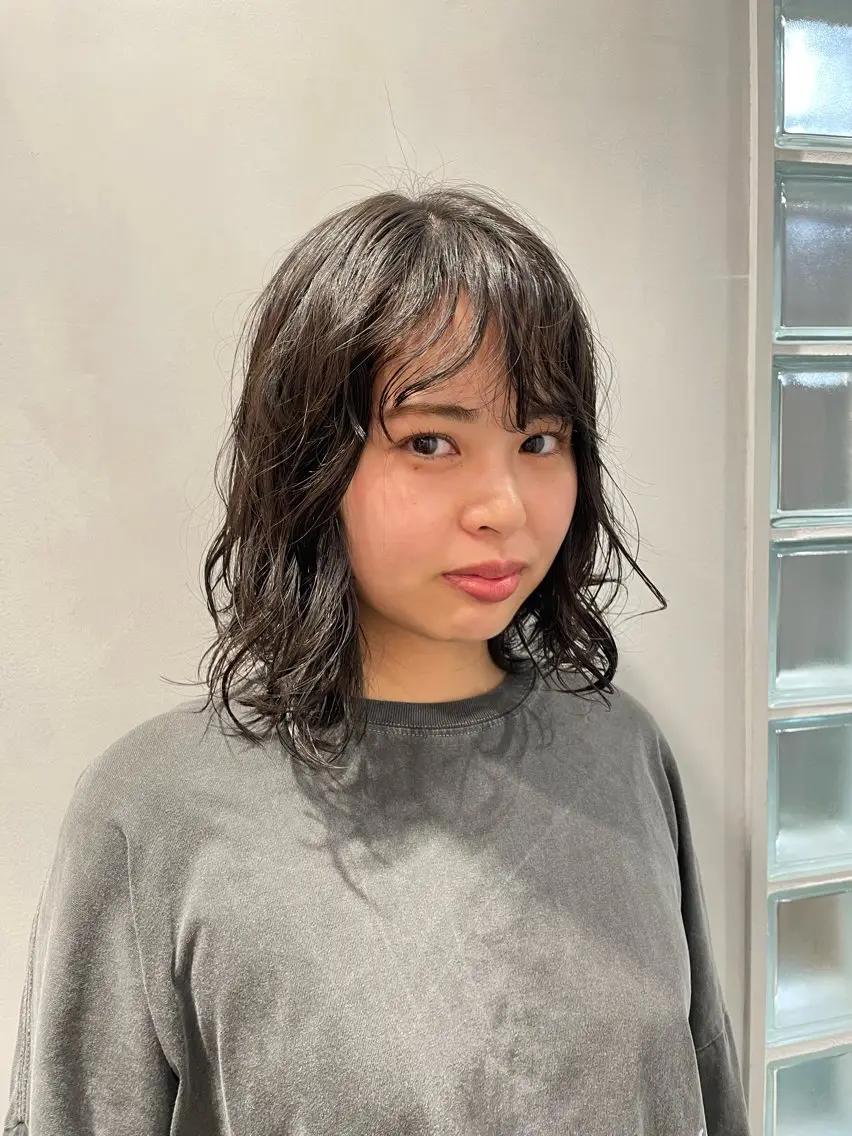 ミディアム パーマ ミディアムパーマ レイヤー♡ 石川優奈のヘアスタイル