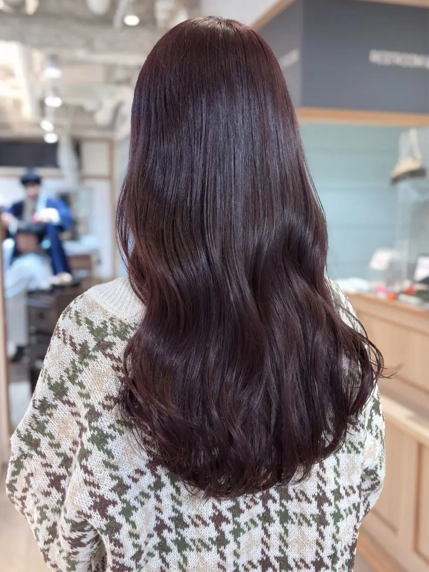 カラー 🎀モモ🎀　上品 白髪ぼかしハイライトのヘアスタイル