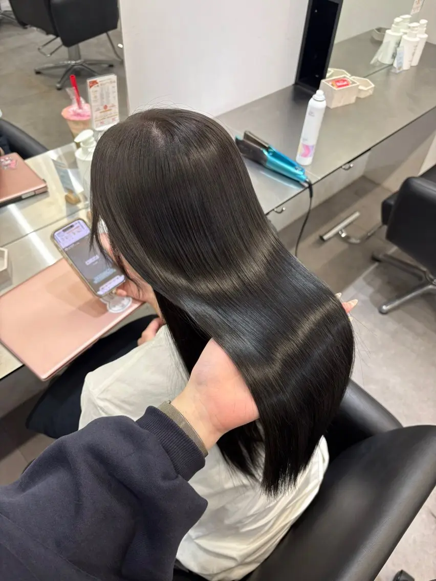 ロング ヘアカラー 縮毛矯正 Core髪質改善× カラーリストHaruのヘアスタイル