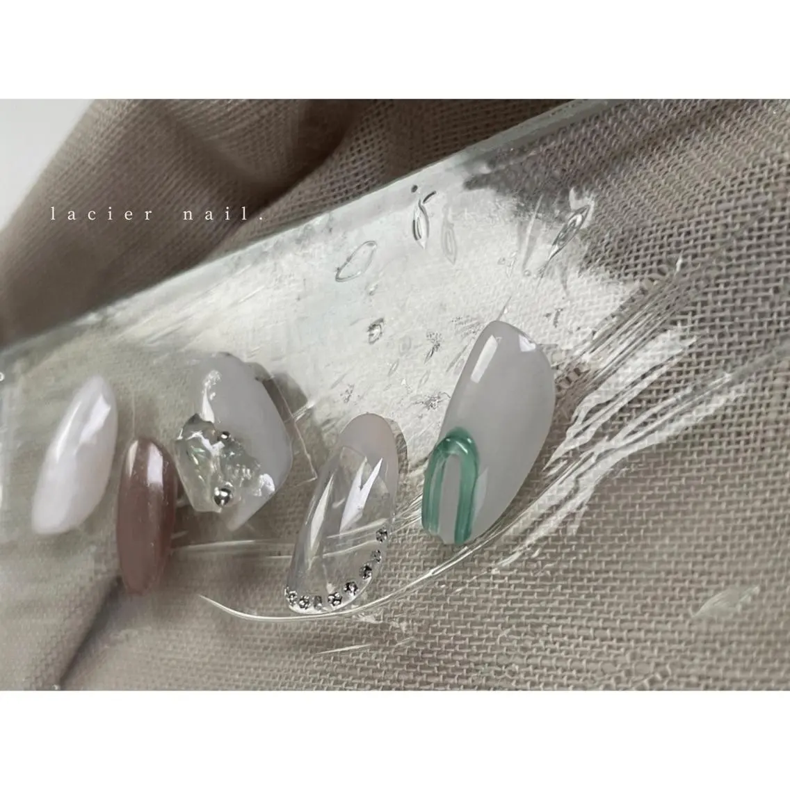 ネイル アートネイル フレンチネイル 氷ネイル・うるうるネイル マグネットネイル ミラーネイル lacier nailのネイルデザイン