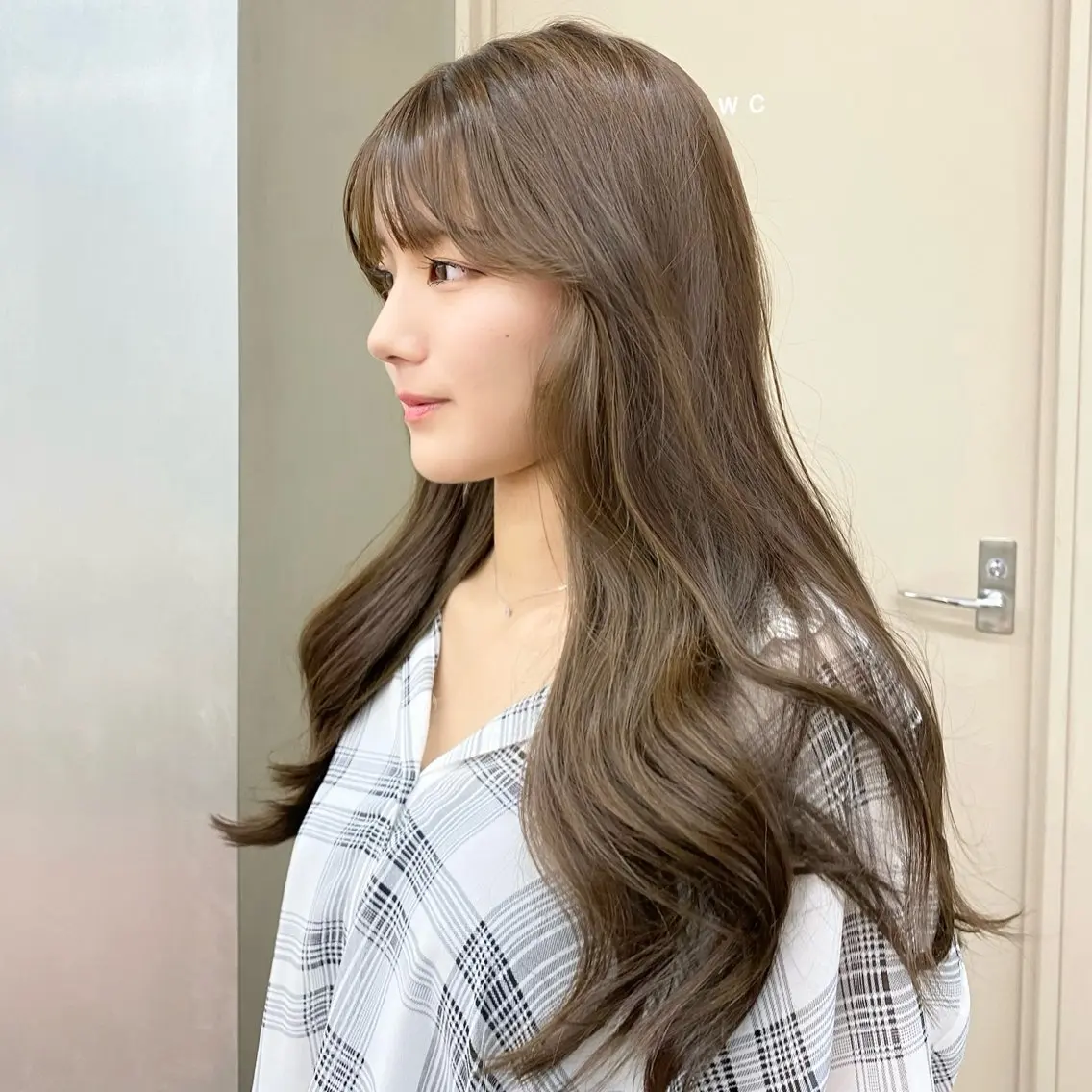 ロング 矢場町/栄/上前津/ 伊藤朱音のヘアスタイル