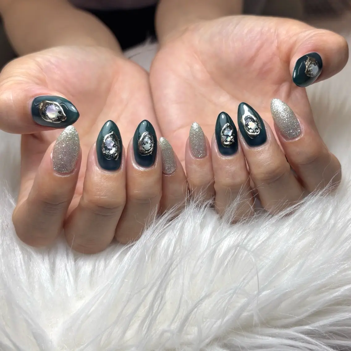 ネイル ハンドネイル NAIL atre SAIKAのネイルデザイン