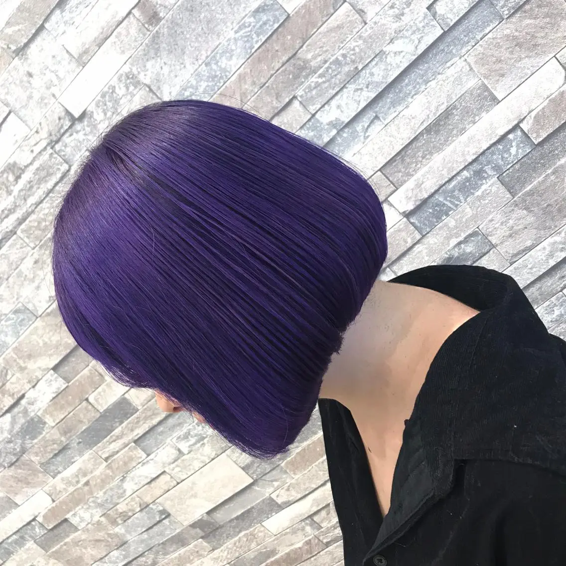 ショート カラー leben serikaのヘアスタイル