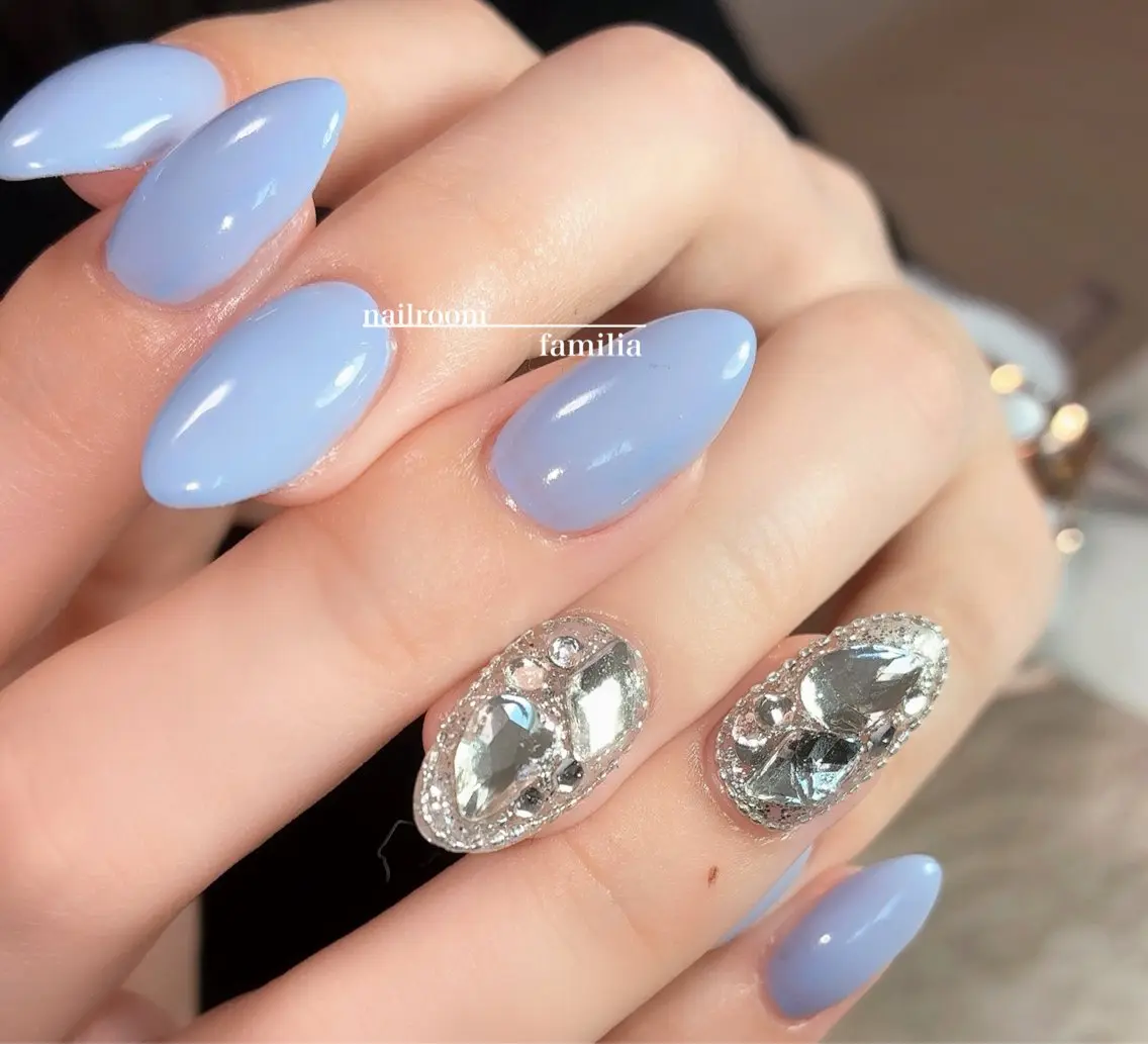 ネイル ハンドネイル -nailroom- familiaのネイルデザイン