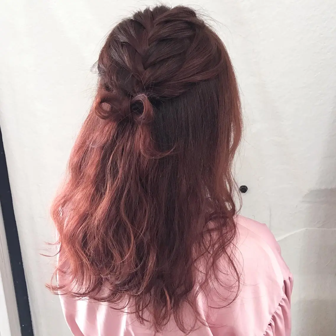 カラー ヘアアレンジ ダブルカラー ピンクカラー K-POP好き美容師 🇰🇷Kai.Yのヘアスタイル