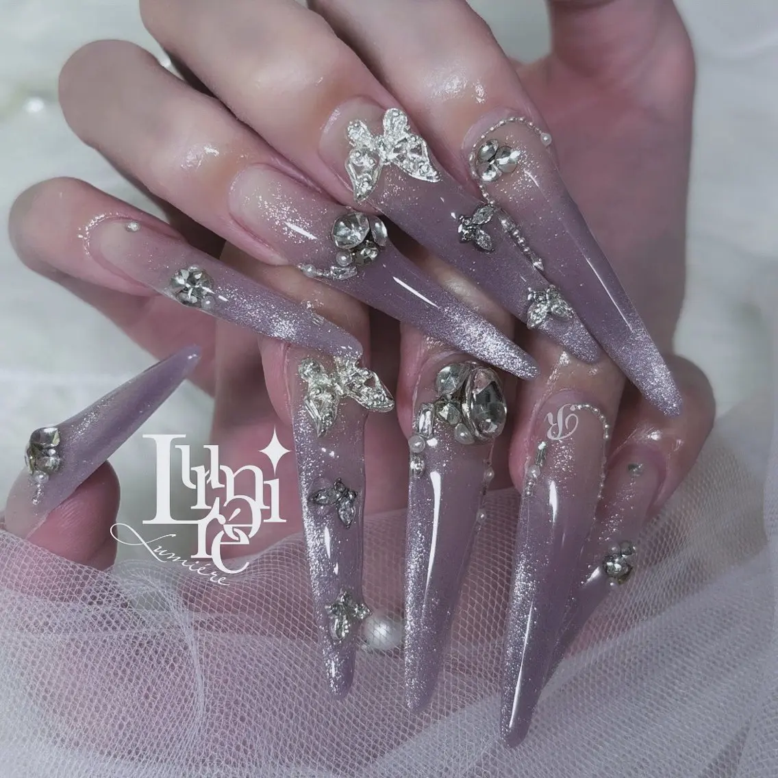 ネイル ハンドネイル Lumière｜ ロング｜ワンホンのネイルデザイン