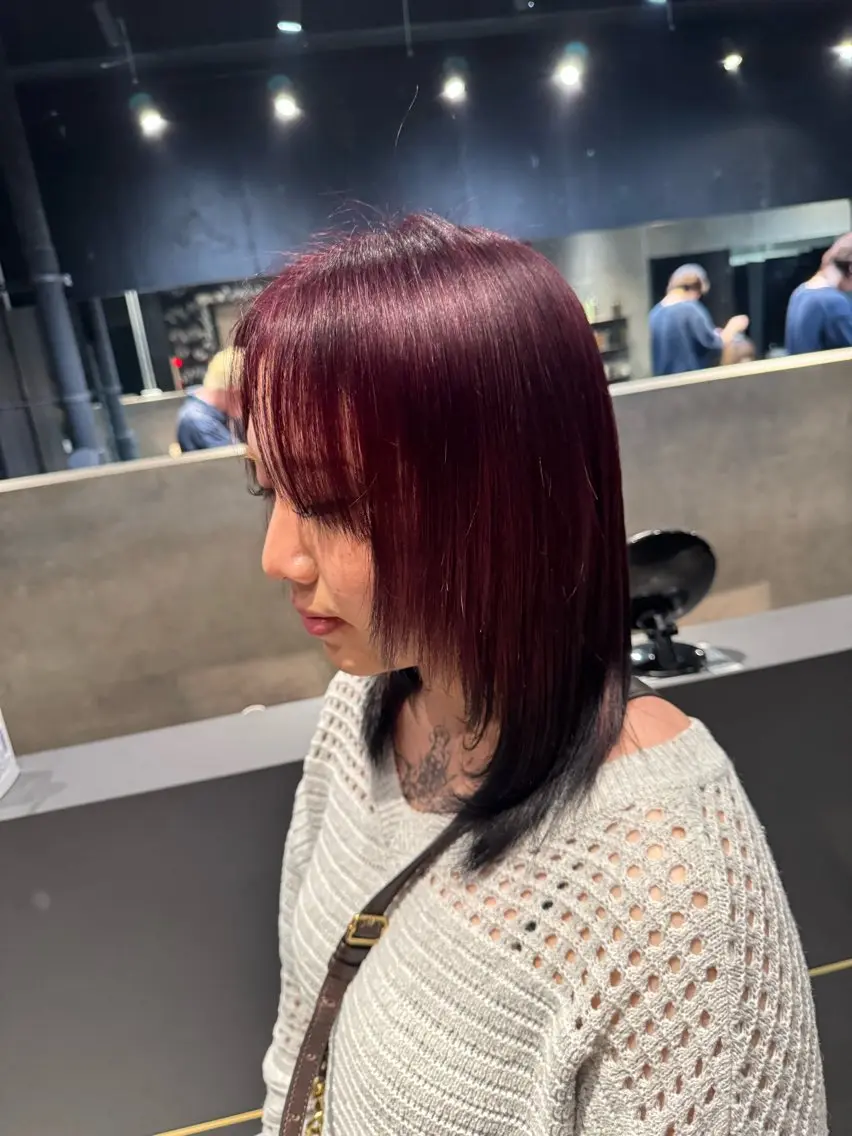 ミディアム ヘアカラー トリートメント 🦁ブリーチカラー 💎紫音のヘアスタイル