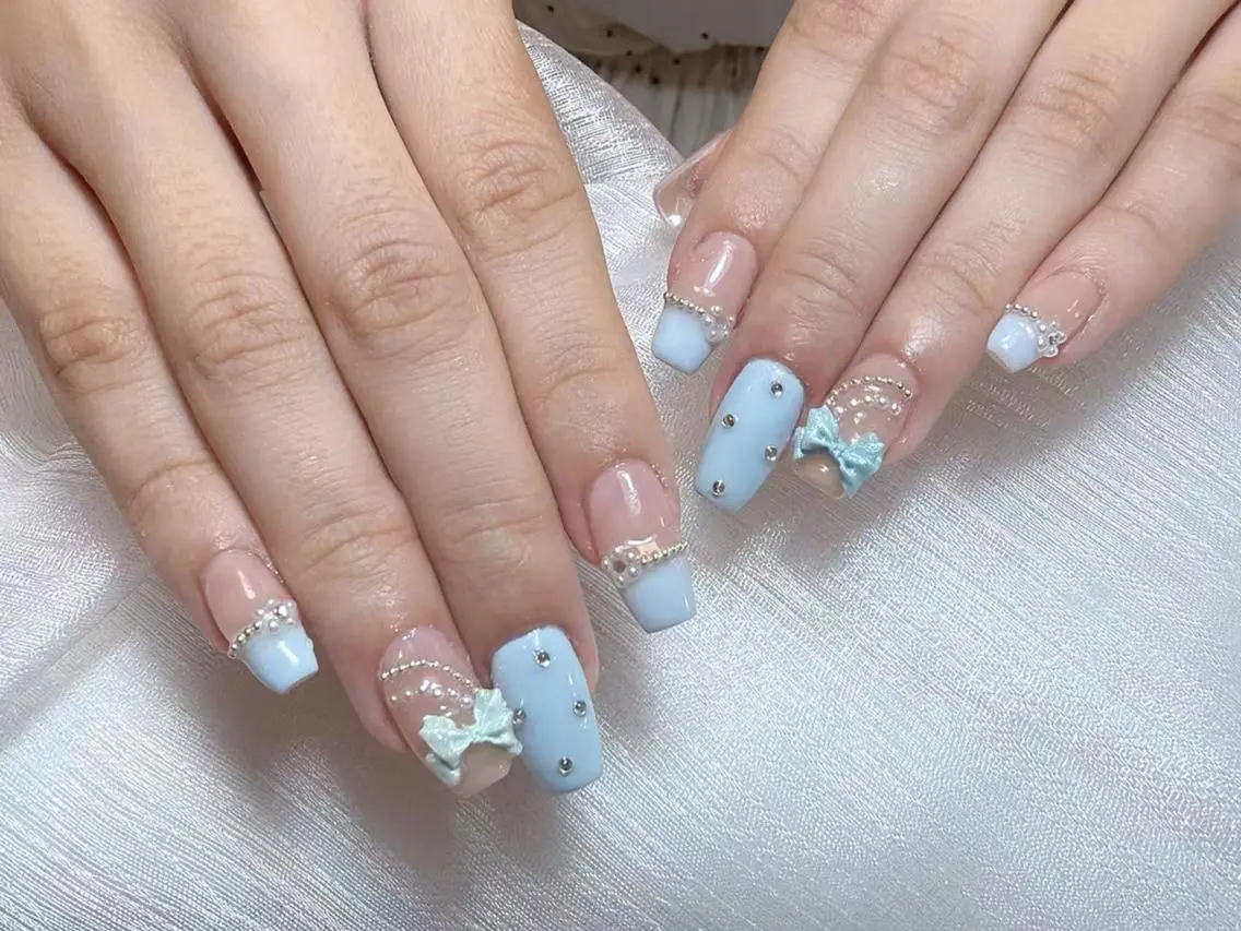ネイル チークネイル 長さ出し フラッシュネイル フレンチネイル ガラスフレンチ ハンドネイル ハンドケア The Nail 新大久保店のネイルデザイン
