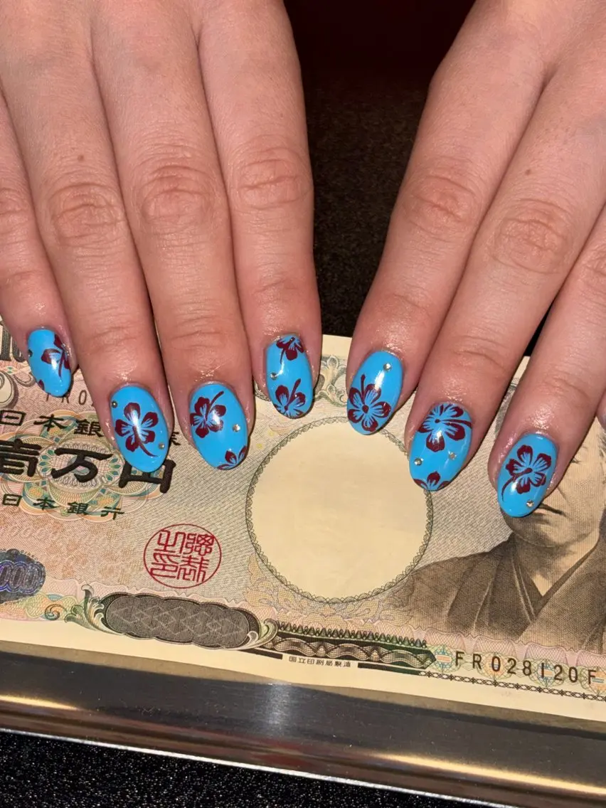 ネイル n3m momokaのネイルデザイン