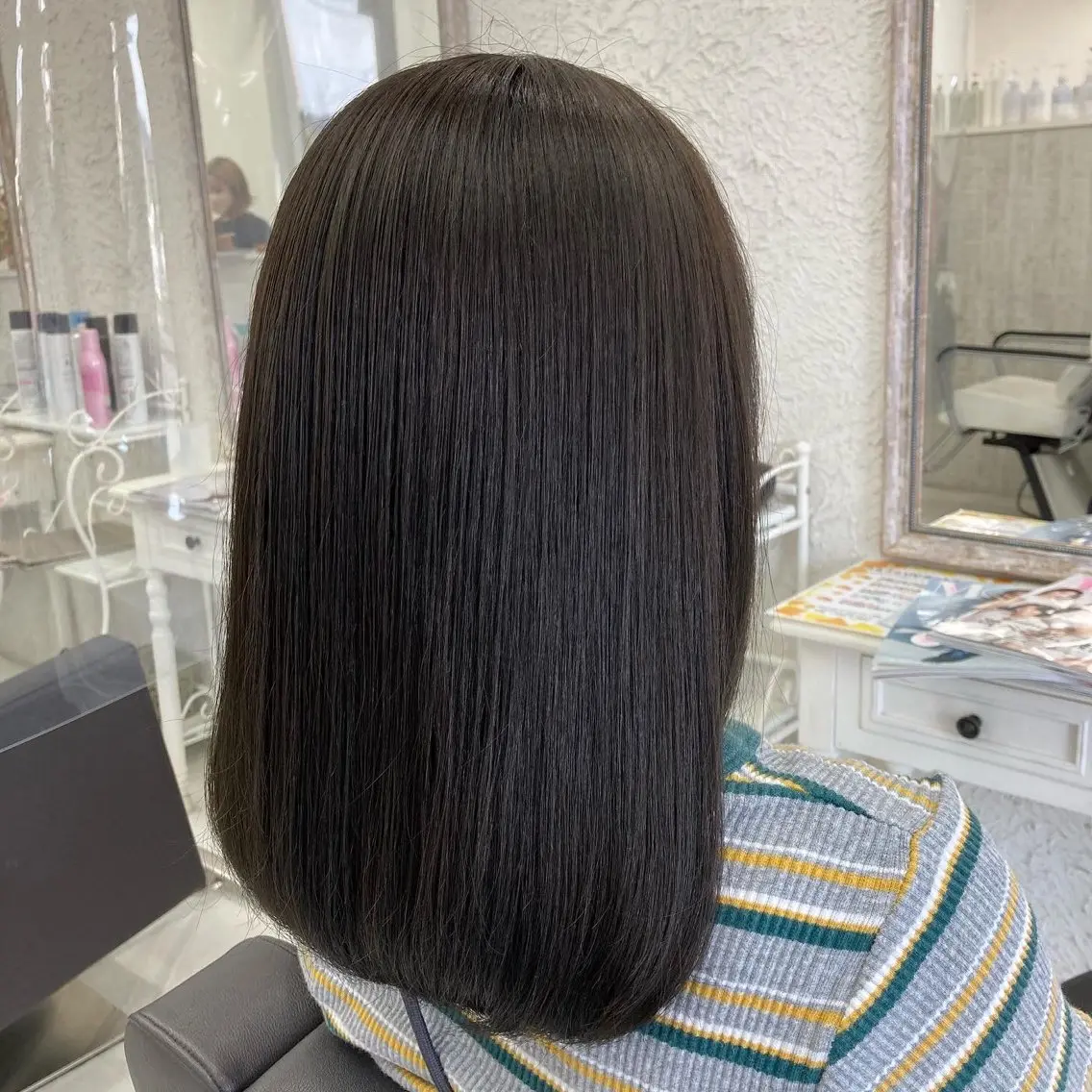 シングルカラー+艶髪トリートメントの写真