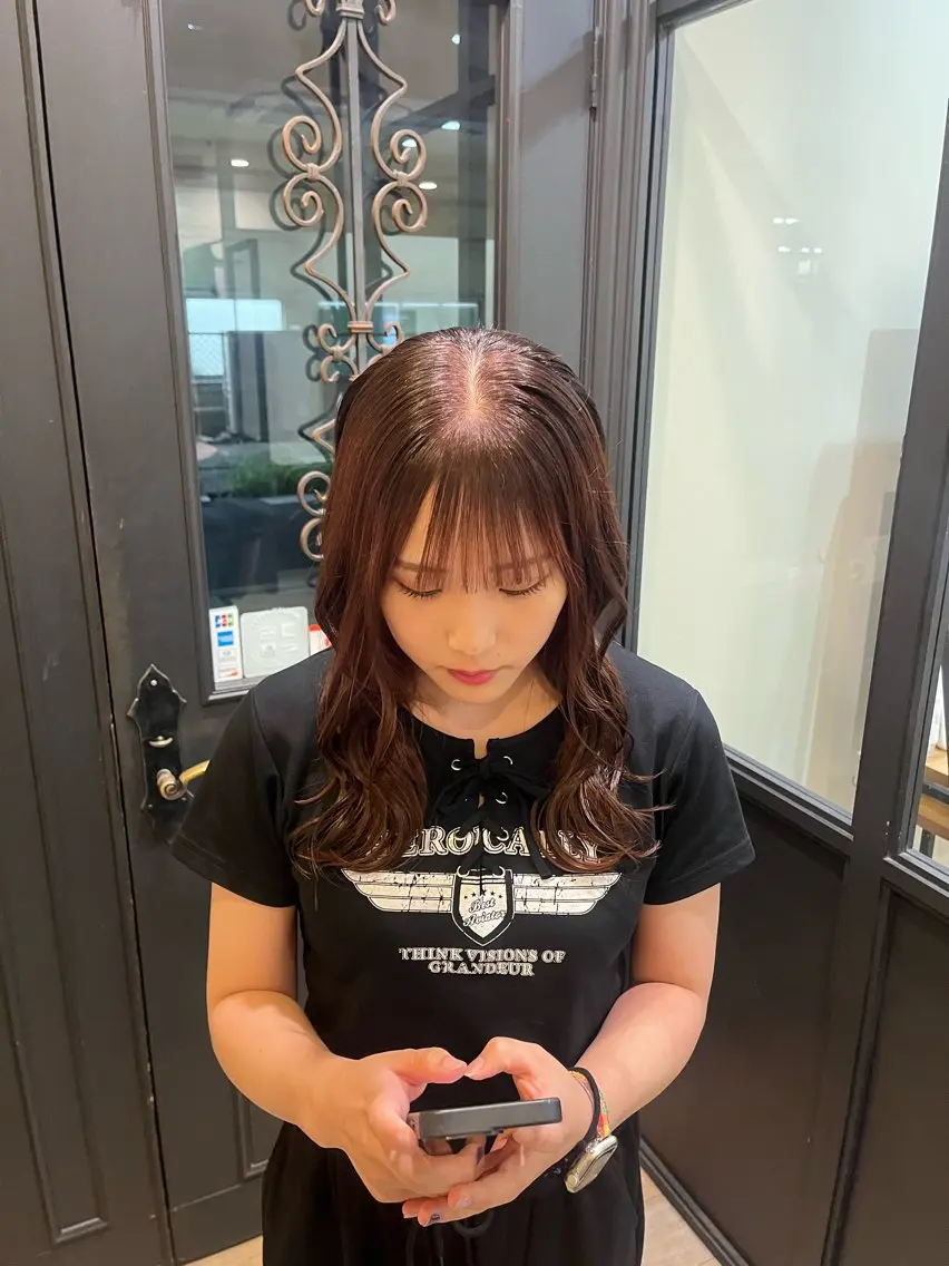セミロング ピンクブラウン みゆ/ カラーリスト🎀のヘアスタイル