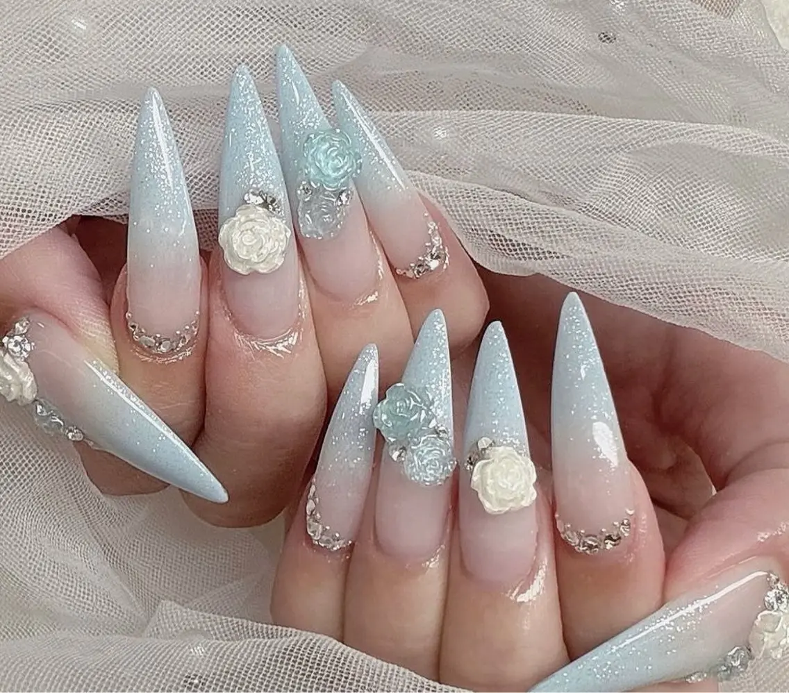 ネイル アートネイル フラワーネイル フレンチネイル ジェルネイル グラデーション ハンドネイル Ryu Nail NekoChanのネイルデザイン
